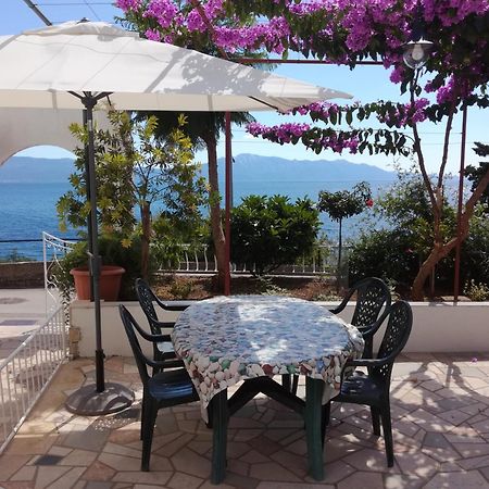 Apartments By The Sea Brist, Makarska - 505 Подаца Екстериор снимка