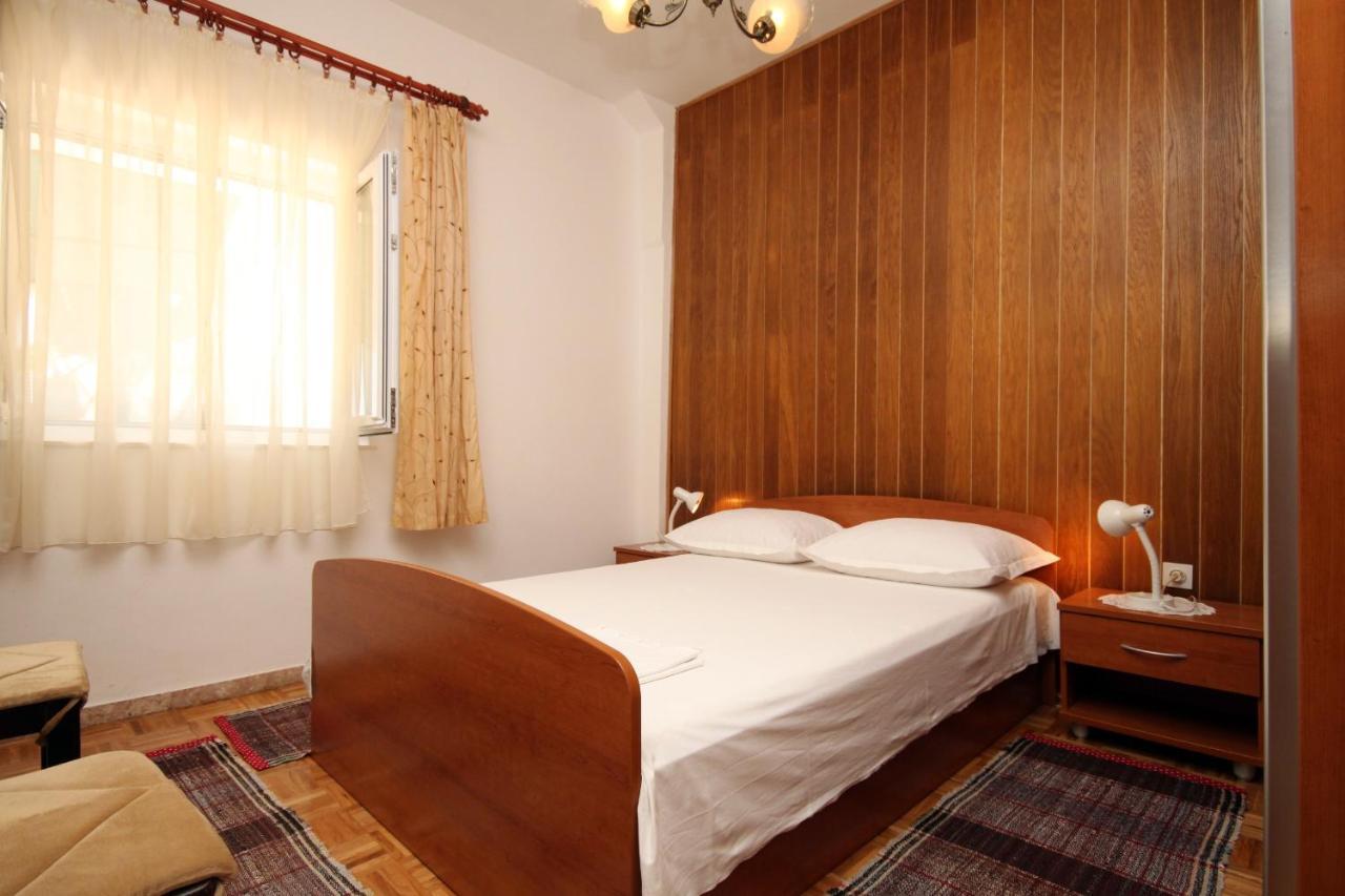 Apartments By The Sea Brist, Makarska - 505 Подаца Екстериор снимка