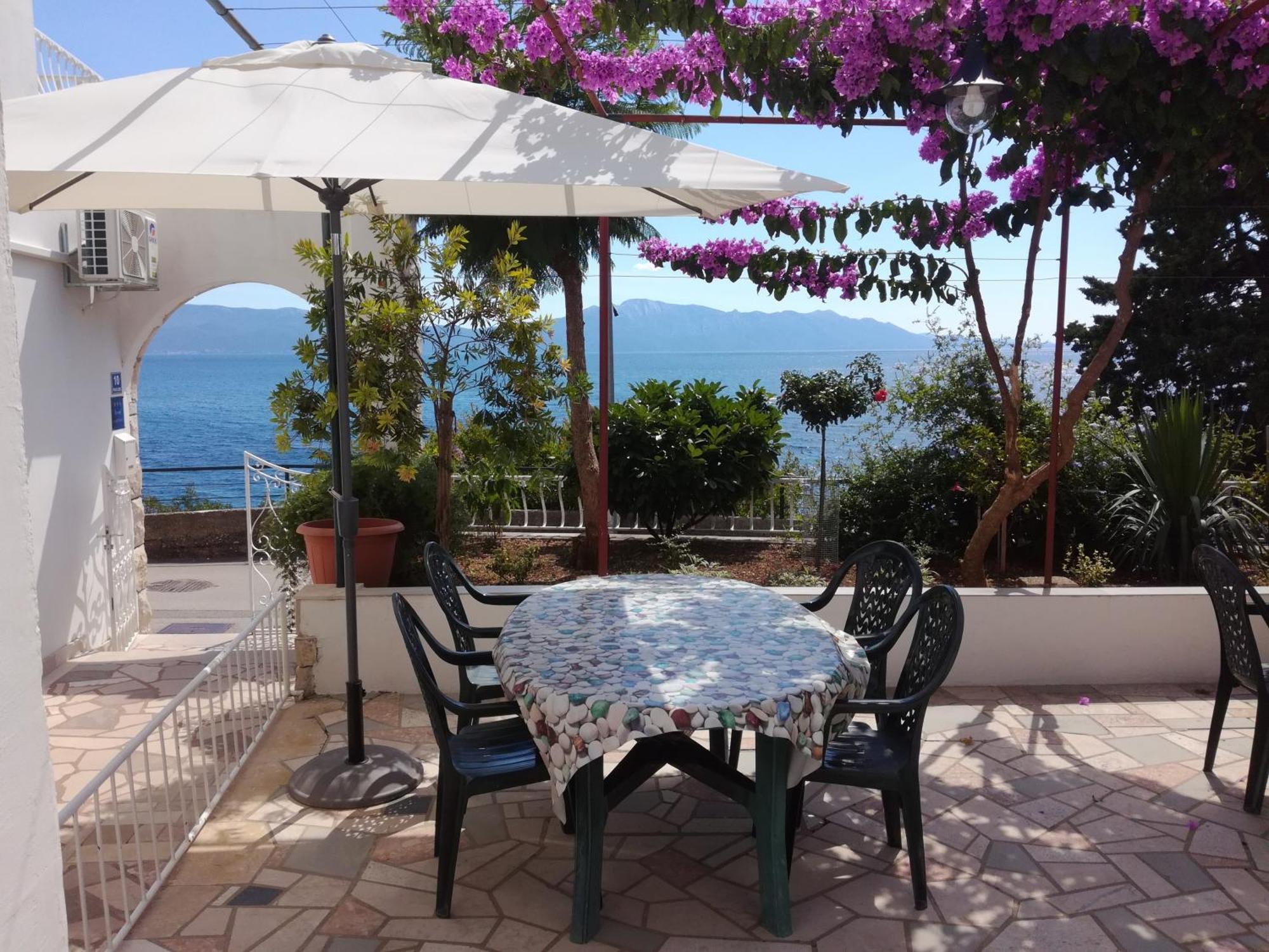 Apartments By The Sea Brist, Makarska - 505 Подаца Екстериор снимка