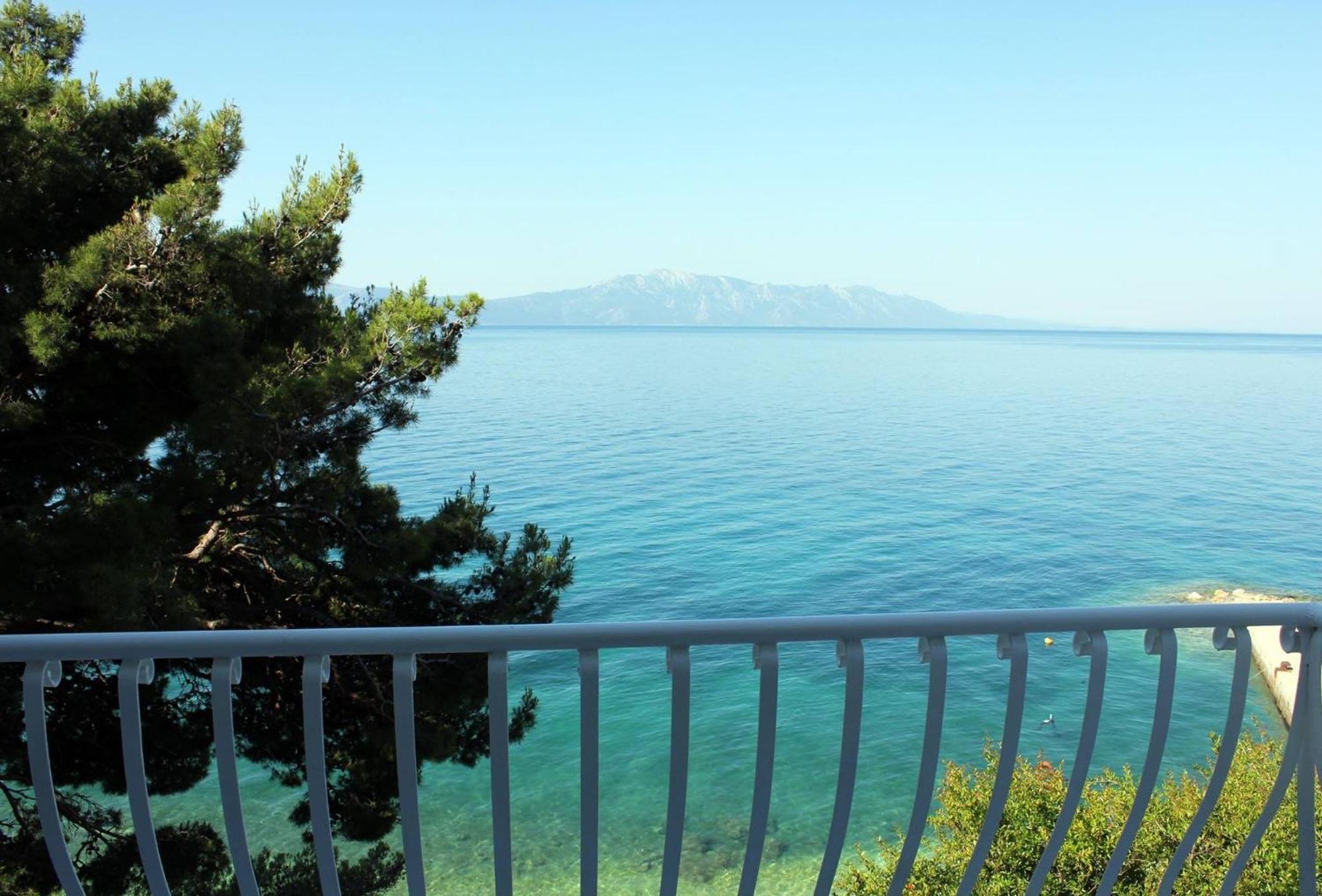 Apartments By The Sea Brist, Makarska - 505 Подаца Екстериор снимка