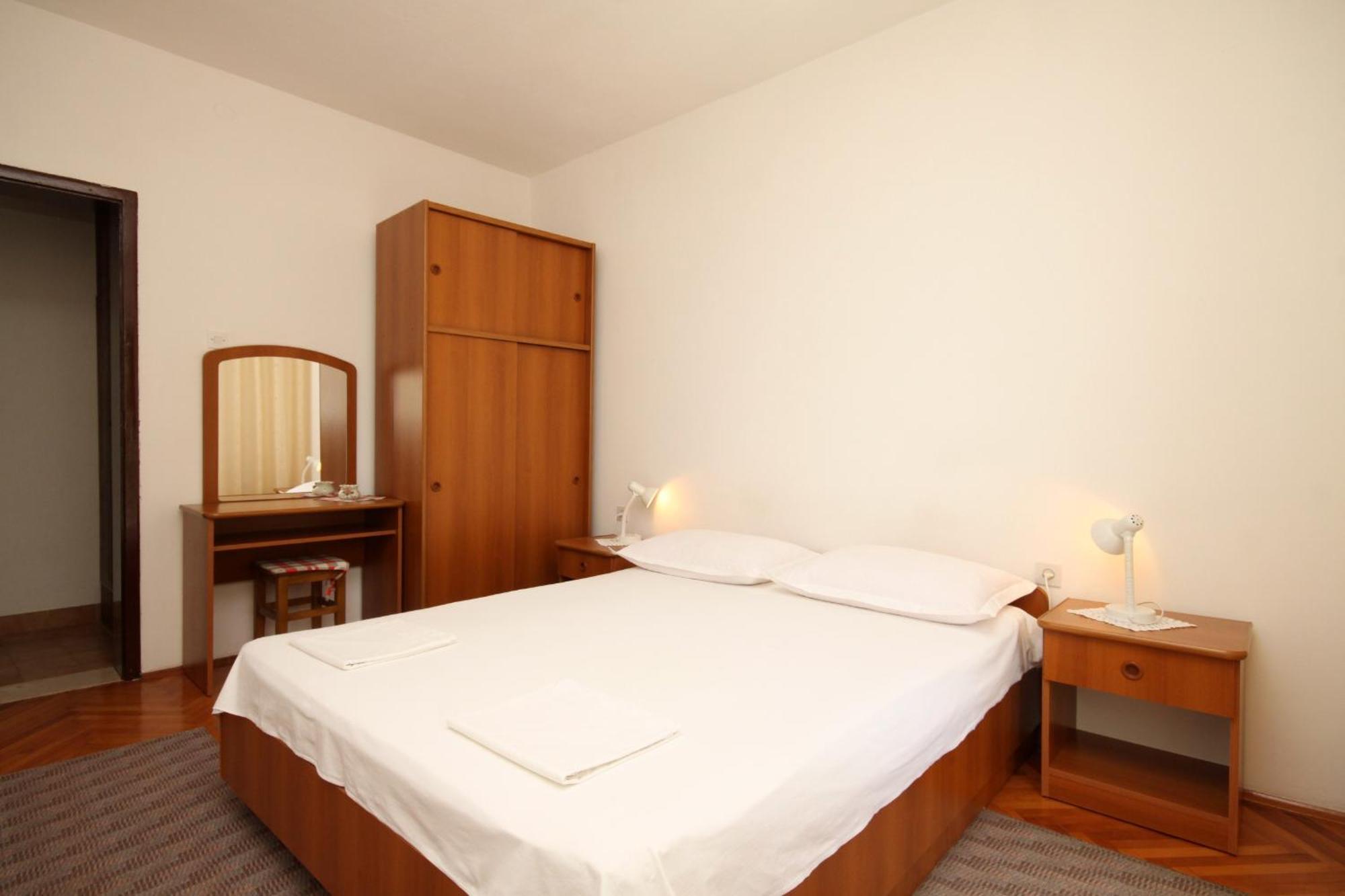 Apartments By The Sea Brist, Makarska - 505 Подаца Стая снимка
